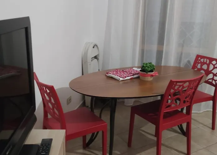 Rome Vacation By Train דירה Campoleone